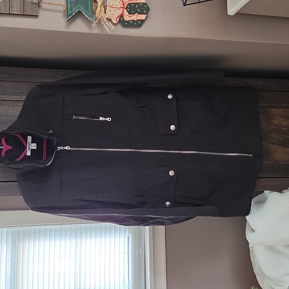 DKNY Lightweight Lined 3/4 Length Black Jacket Sz S